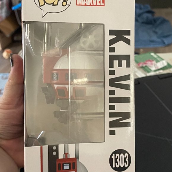 Marvel She-Hulk KEVIN Funko Pop - Picture 3 of 3